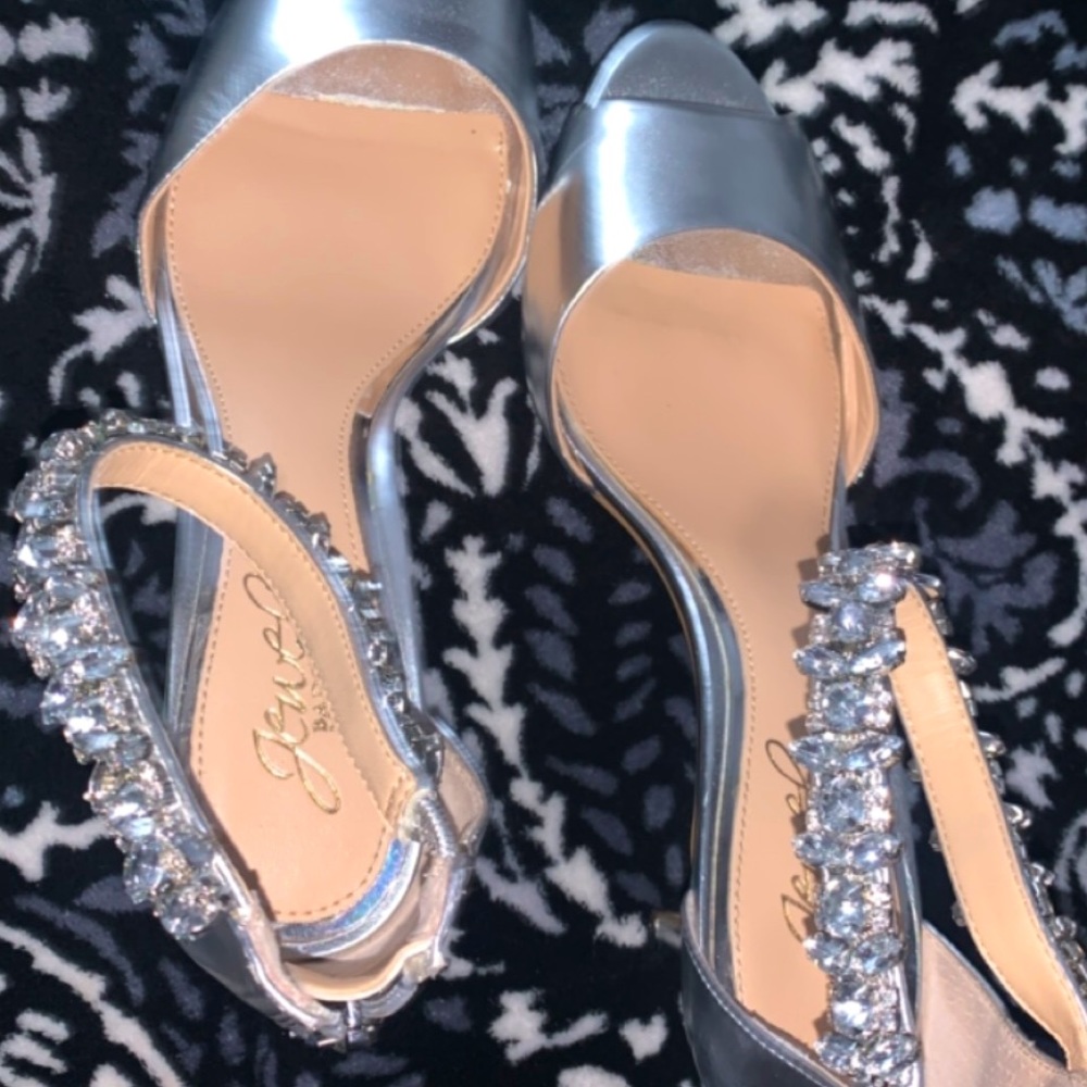 badgely mischka diamond 2.5 inch heels